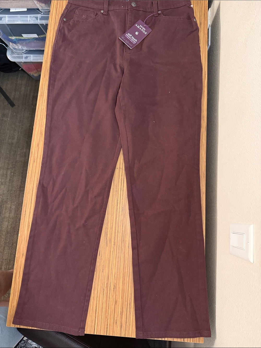 Gloria Vanderbilt Women's Straight-Leg Chinos B17